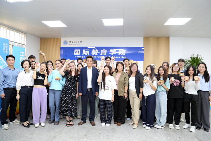 fb4993d4643643abb516142b69932bc4.jpg fb4993d4643643abb516142b69932bc4.jpg