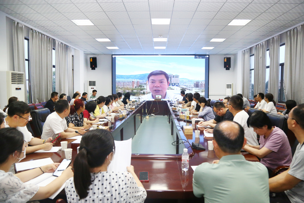 0446c0d0316b4096ae817cd8aebe6727.jpg 0446c0d0316b4096ae817cd8aebe6727.jpg