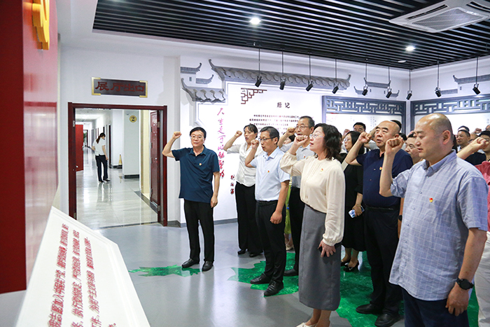 c925ee5d11dc4484a510c1a07e2a2e32.jpg c925ee5d11dc4484a510c1a07e2a2e32.jpg