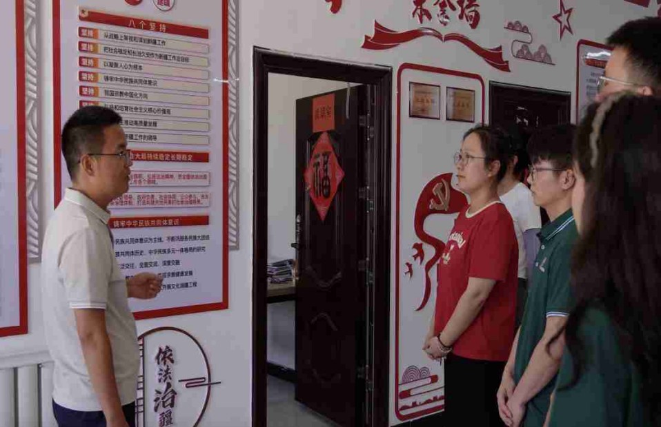 4a5621936e8b4878b7a70fbdd3f420eb.jpg 4a5621936e8b4878b7a70fbdd3f420eb.jpg