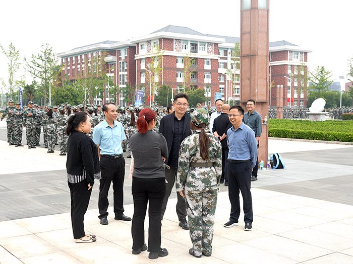 e10c4f1f8df4401ebe61c349405df4cd.jpg e10c4f1f8df4401ebe61c349405df4cd.jpg