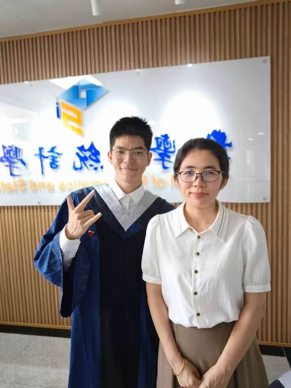 08a20708ed0e4ea88a2082558be3334f.jpg 08a20708ed0e4ea88a2082558be3334f.jpg