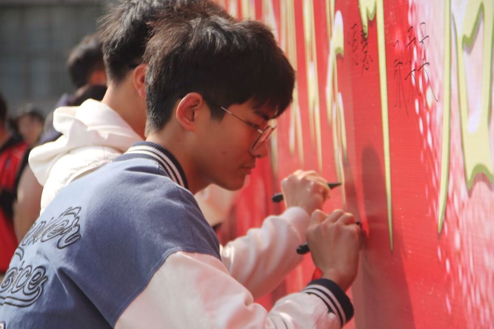 d9fe7d9f089d43ed88625ea9294d7a28.jpg d9fe7d9f089d43ed88625ea9294d7a28.jpg