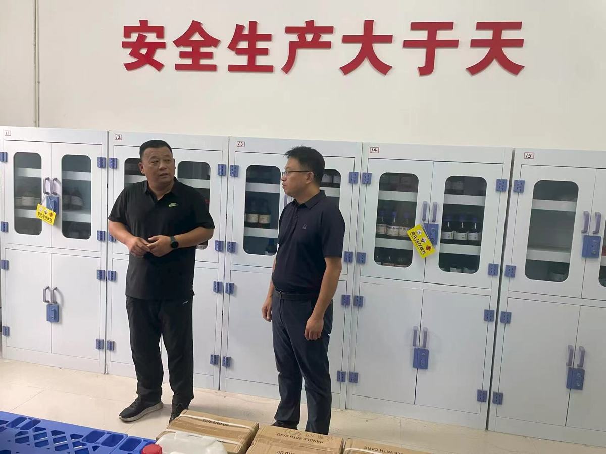 74dc7446fd17433eaebe62b232b89750.jpg 74dc7446fd17433eaebe62b232b89750.jpg