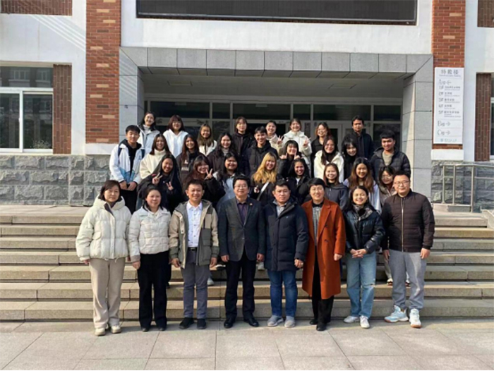 bd官方登录页面文学院与泰国北碧皇家大学人文学科与社会科学院举行座谈会